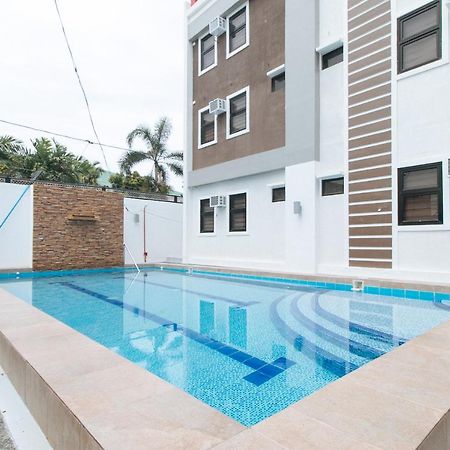 Reddoorz Plus At Dbuilders Poblacion Bgc Taguig Exterior photo