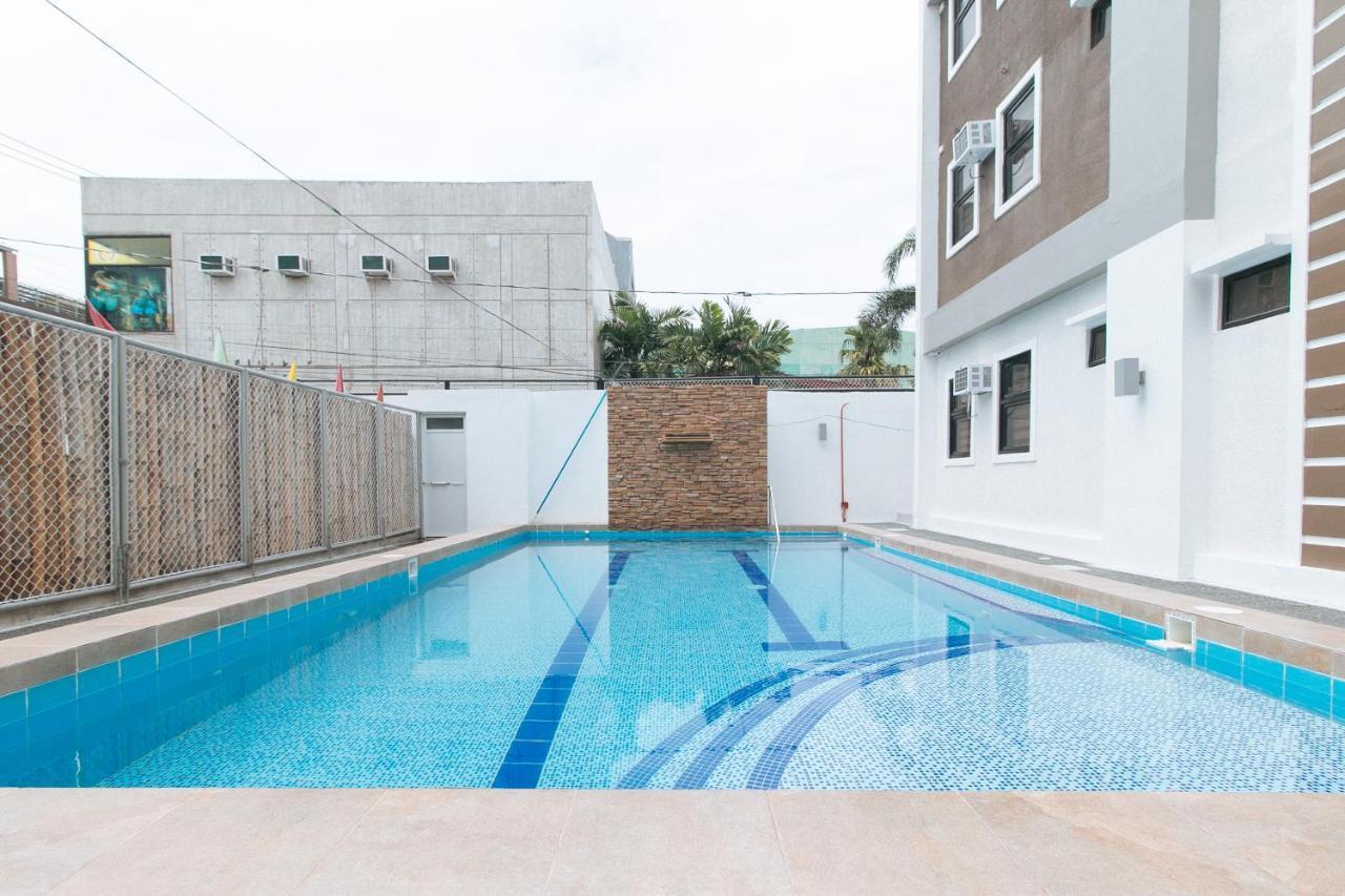 Reddoorz Plus At Dbuilders Poblacion Bgc Taguig Exterior photo